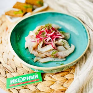 Сугудай из омуля: идея подачи северной рыбки