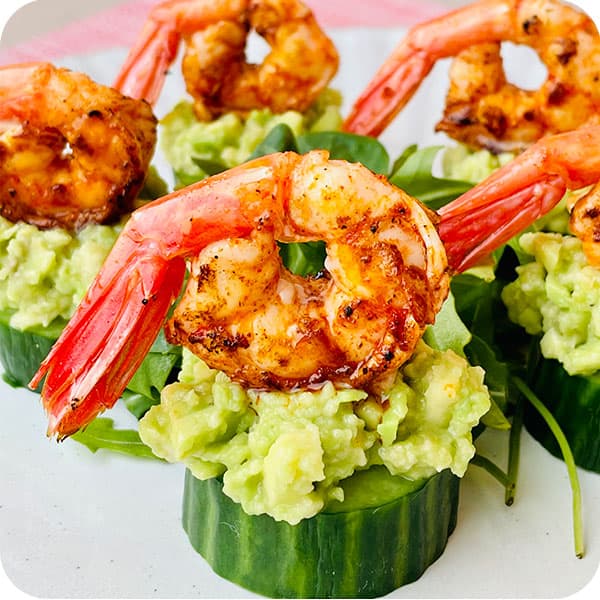 Канапе с креветками и авокадо