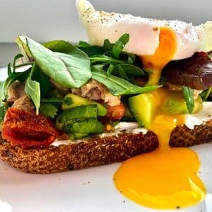 Брускетта с печенью трески