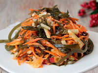 Салат морской с корейской морковью